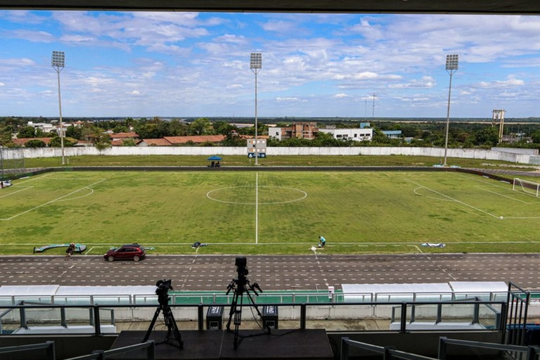 Gramado do Canarinho, tudo pronto para mais um duelo do Roraimão. Crédito: divulgação