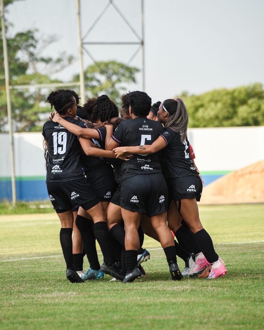 Negão da Aparecida está a três jogos de um possÃvel acesso à Série A2 do futebol brasileiro feminino. Crédito: Athirson Santos/Rio Negro Negão da Aparecida está a três jogos de um possÃvel acesso à Série A2 do futebol brasileiro feminino. Crédito: Athirson Santos/Rio Negro