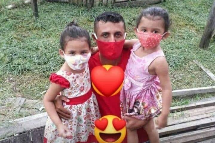 João é casado e tem duas filhas, todas morando na Boca do Acre, interior do Amazonas. (Foto: arquivo pessoal) João é casado e tem duas filhas, todas morando na Boca do Acre, interior do Amazonas. (Foto: arquivo pessoal)