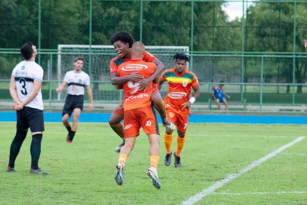 Quadricolor de São Luiz do Anauá vence Rio Negro em duelo apertado. Crédito: Reynesson Damasceno/Real Quadricolor de São Luiz do Anauá vence Rio Negro em duelo apertado. Crédito: Reynesson Damasceno/Real