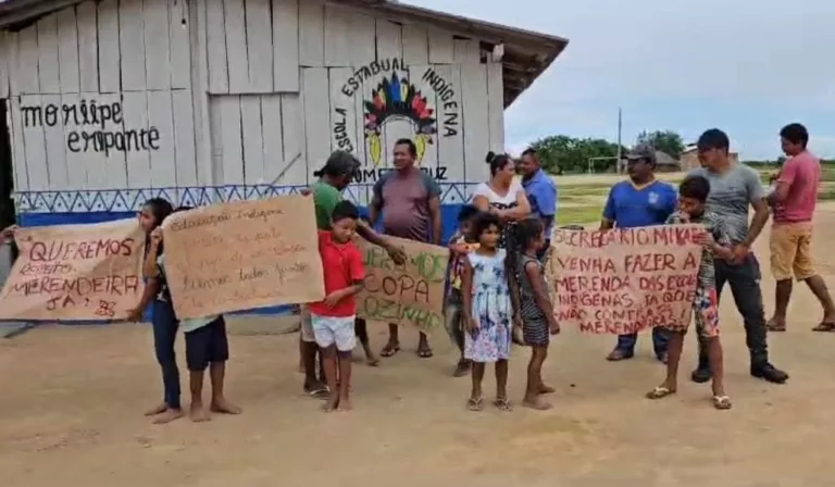 Escolas estaduais indígenas ameaçam paralisar as aulas caso Seed não contrate merendeiras