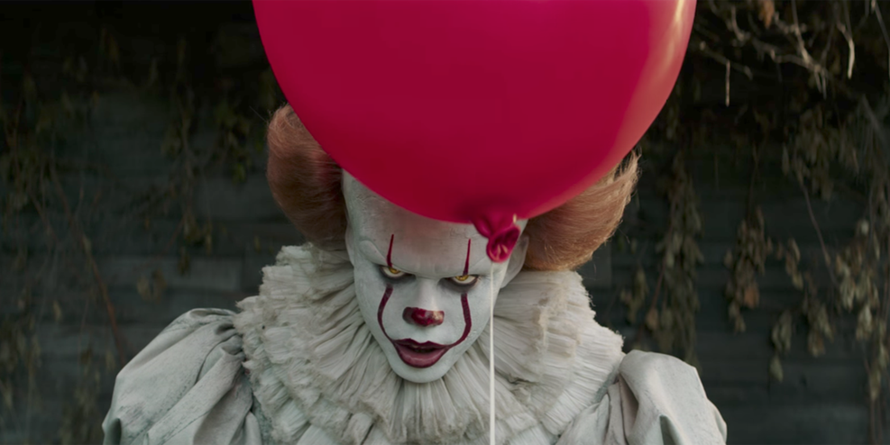 Bill Skarsgård retorna como o palhaço Pennywise (Foto; Divulgação) Bill Skarsgård retorna como o palhaço Pennywise (Foto; Divulgação)