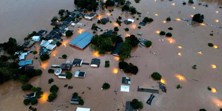 Companhias aéreas não escondem a ganância diante da tragédia climática do Sul