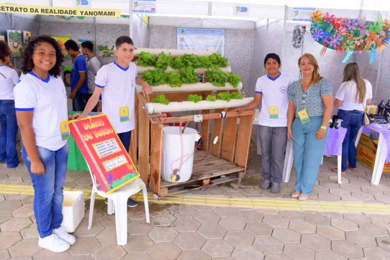 O objetivo é estimular a produção científica entre os estudantes das redes pública e privada de ensino do Estado (Foto:Ascom/Seed)