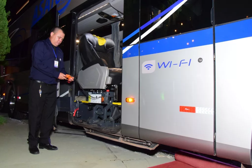 Seis ônibus da Linha G8, da Marcopolo, completam frota da Asatur. Foto: Nilzete Franco/FolhaBV