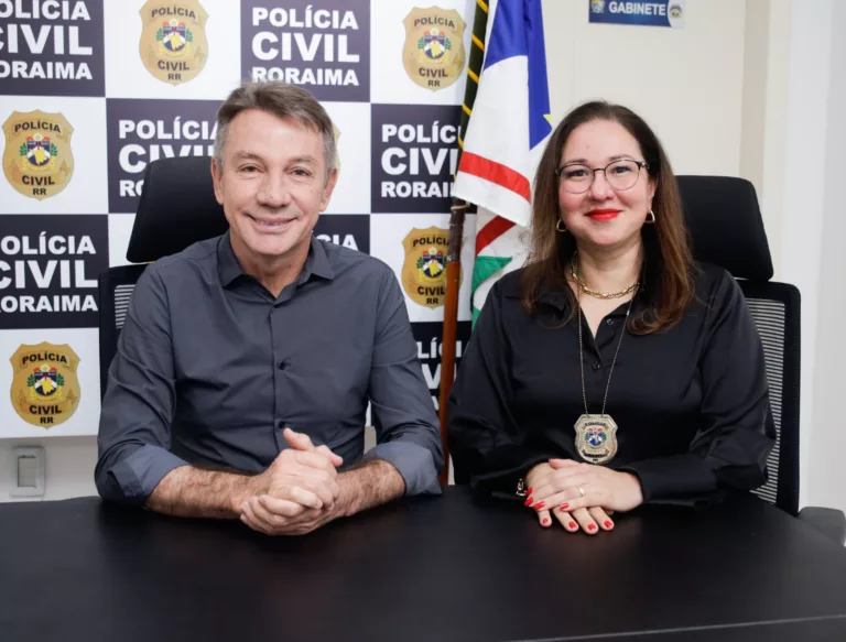 Governador Antonio Denarium e a delegada-geral da Polícia Civil, Darlinda Moura (Foto: Secom)
