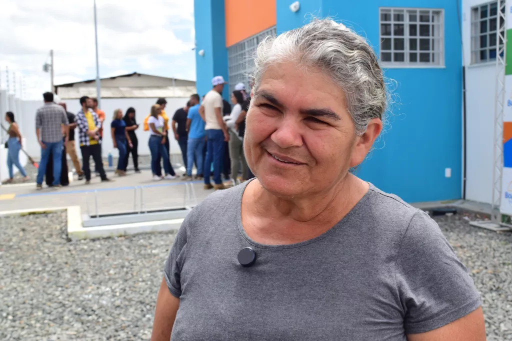 Moradora do PA Nova Amazônia comemora primeira UBS na zona rural de Boa Vista