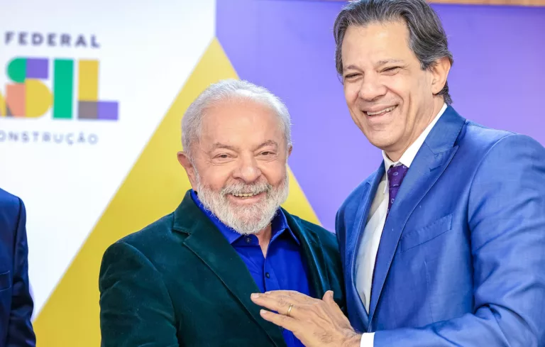 Caiu a consideração do presidente Lula da Silva por Fernando Haddad