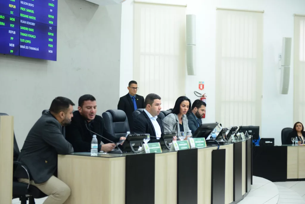 A mesa diretora da Câmara Municipal de Boa Vista nesta terça-feira (Foto: Reynesson Damasceno/CMBV)