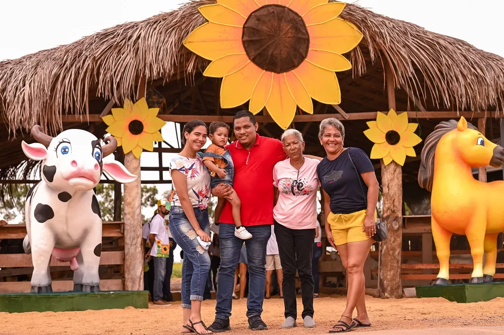 Com exposição de produtos e serviços da agricultura familiar, inicia a AgroBV