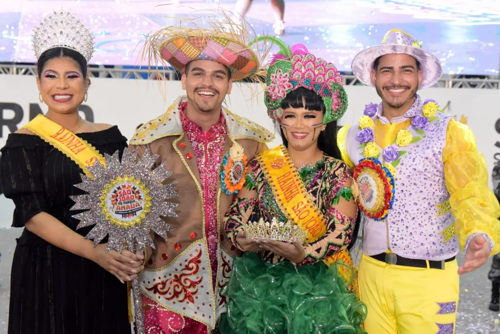 Como Rei, temos Arthur Rosa, da Eita Junino. Em 2º lugar, Daniel Andrade da Zé Monteirão, seguido de Carlos Rodrigues, da Agitação Caipira, em 3º lugar.