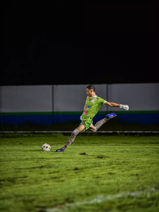 Goleiro DG, de Belém do Pará, em busca de seu lugar ao Sol, no futebol roraimense. Crédito: Hélio Garcias/BV Esportes