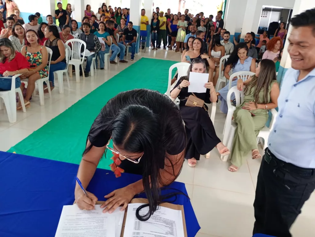 Servidores tomaram posse hoje (Foto:Jardeson Pinho)