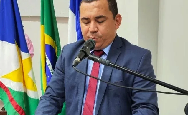 Prefeito de Rorainópolis é multado por propaganda eleitoral antecipada