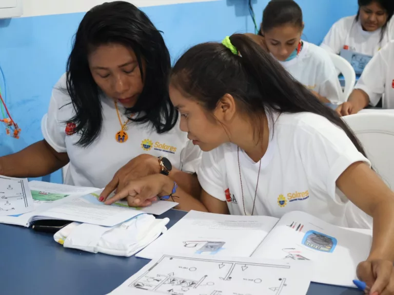 Além de capacitar as participantes, o curso representa uma oportunidade crucial de geração de renda nas comunidades. (Foto: Ascom/CIR)