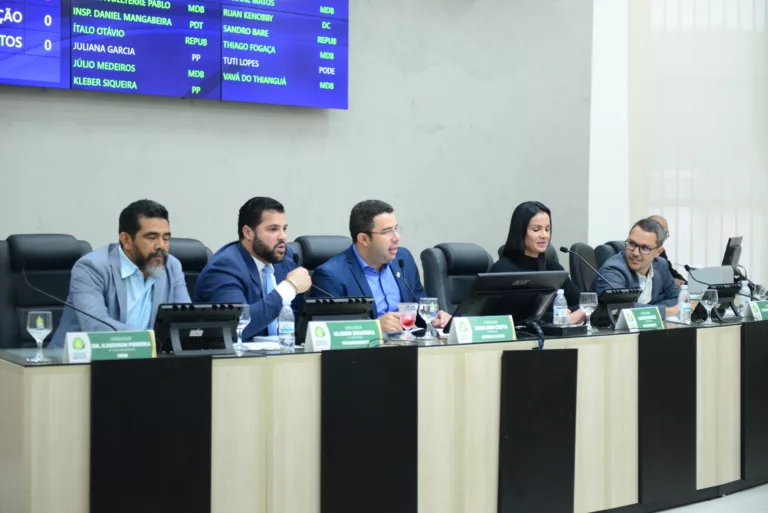 A mesa diretora da Câmara Municipal de Boa Vista, presidida pelo vereador Genilson Costa (Foto: Reynesson Damasceno/CMBV)