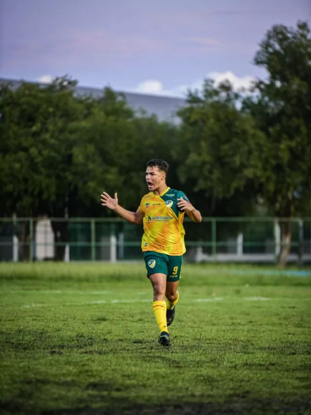 Jean Moraes lidera artilharia do Estadual Sub-17, com 6 gols, ao lado de Gabriel Barbosa do Timbú. Crédito: Hélio Garcias/FRF