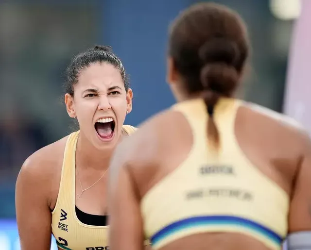  Ana Patrícia e Duda enfrentam Tina e Anastasija (Letônia) (foto: COB)