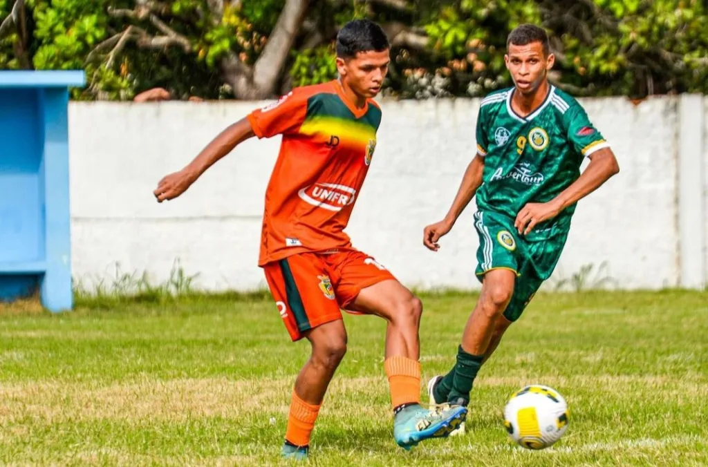 Ninguém ganhou e ninguém perdeu, tudo igual, no tradicional clássico do interior roraimense, no Sub-20. Crédito: Benisson Santana/ @bsoficial_rr