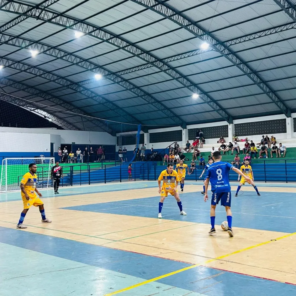 Estrelados e azulinos duelam clássico do futebol de salão roraimense. Crédito: Neuda Kart/Vivaz