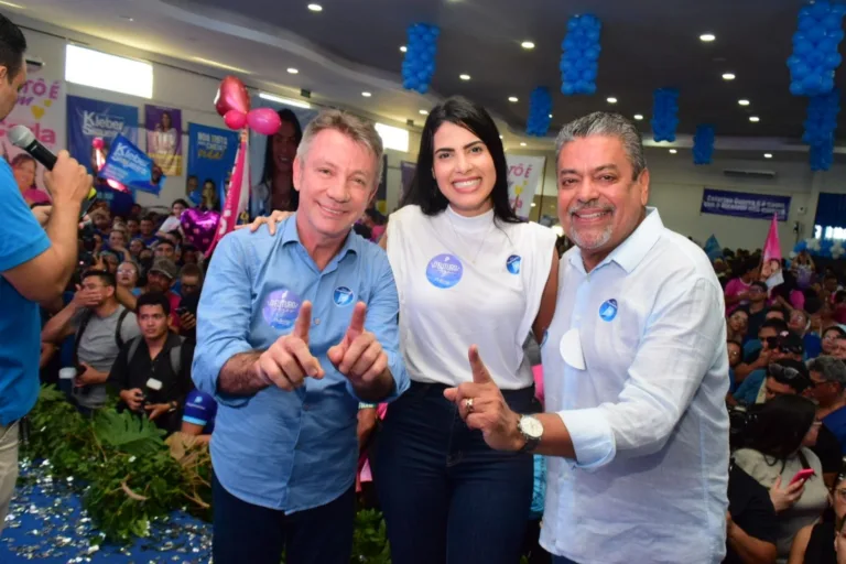 O governador Antonio Denarium, a deputada estadual Catarina Guerra e o senador Dr. Hiran durante convenção do Progressistas (Foto: Nilzete Franco/FolhaBV)