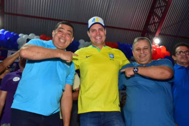 Soldado Sampaio, Nicoletti e Sargento Damosiel. (Foto: Nilzete Franco/FolhaBV)