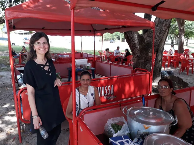 Primeira edição da feira, somente com integrantes da Associação Forte São Joaquim. (Foto: Arquivo Pessoal)