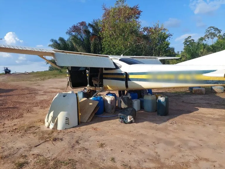 A aeronave seria utilizada na logística do garimpo ilegal (Foto: Divulgação/PRF)