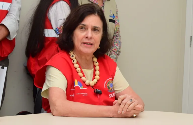 Entrevista coletiva com a ministra da Saúde, Nísia Trindade (Foto: Nilzete Franco/FolhaBV)