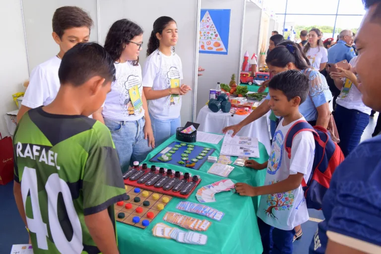 As Feiras Estaduais de Ciências de Roraima têm o objetivo de estimular a produção científica e apresentar projetos inovadores e sustentáveis entre estudantes. (Foto: Ascom/Seed)