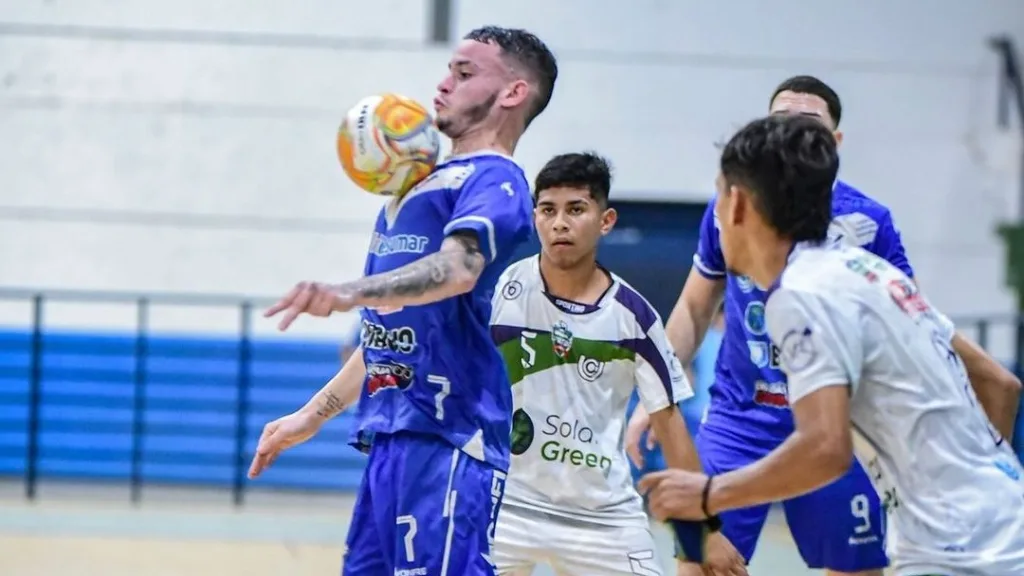 Garotada do Rubro-Verde segura o invicto Vivaz, no Estadual Sub-20 (Foto: Hélio Garcias/BV Esportes)