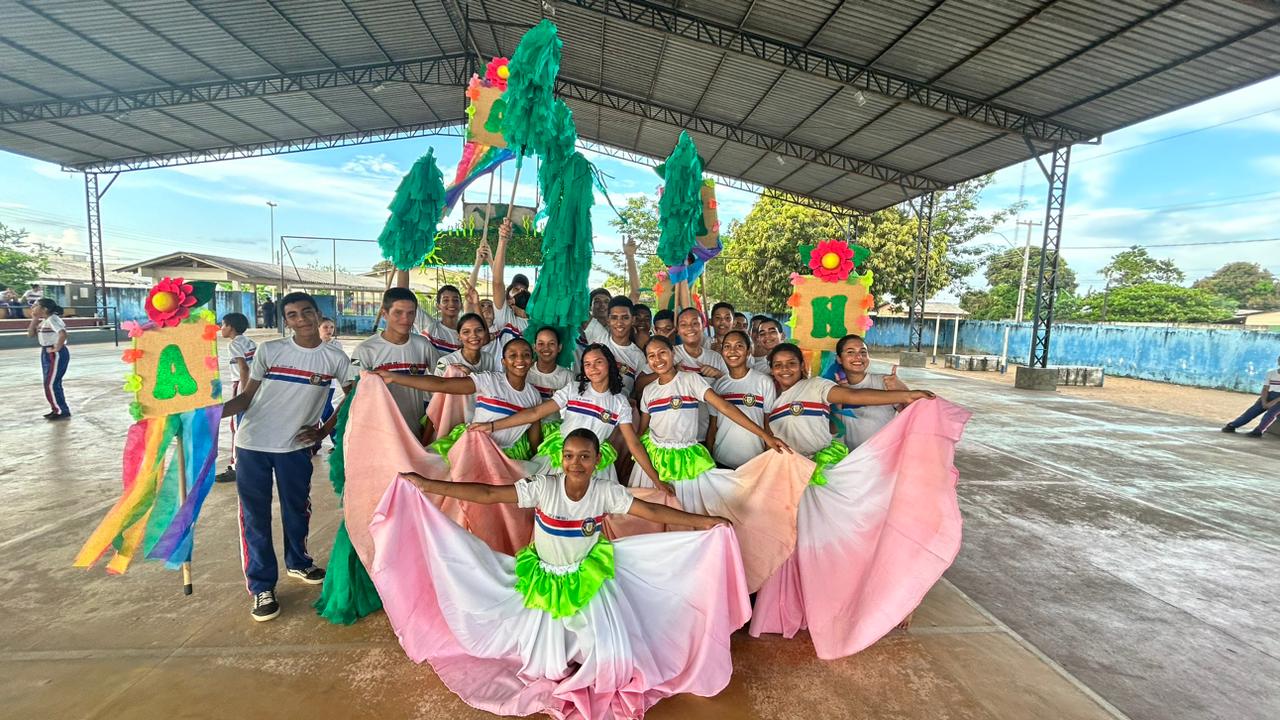 Colégio Estadual Militarizado Professora Maria Nilce Macedo Brandão