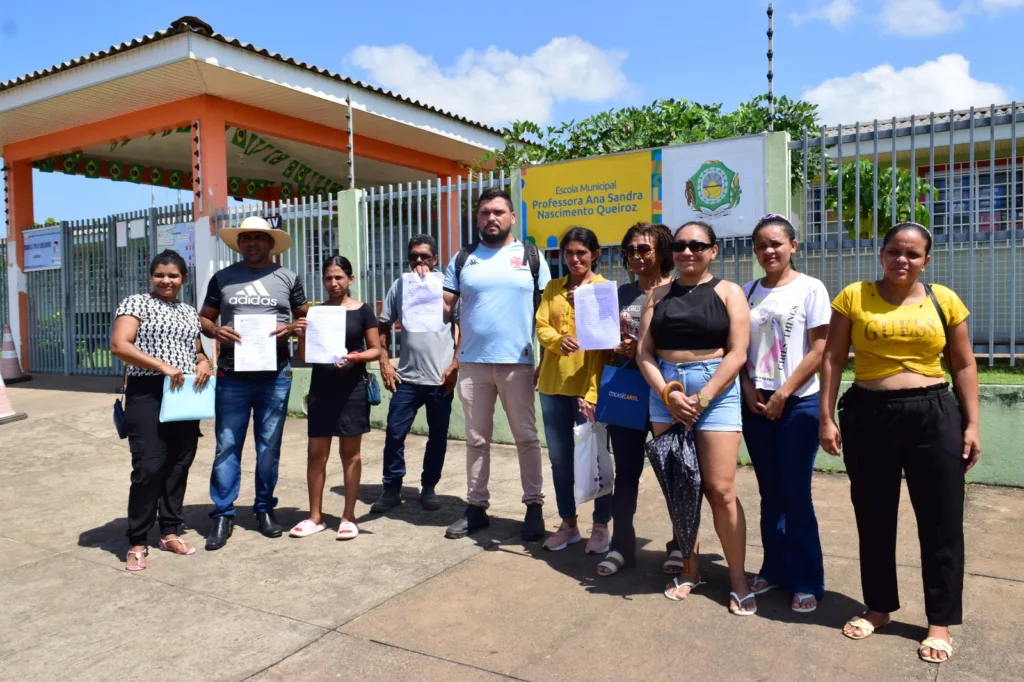 O professor teria obrigado os estudantes a ficarem todo o tempo de aula em pé, expostas ao sol, sem poderem ir ao banheiro ou beber água (Foto: Nilzete Franco/FolhaBV)