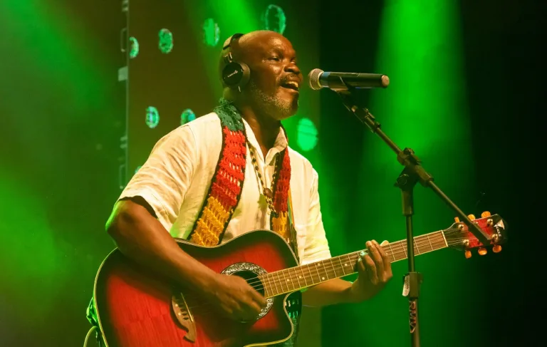 Comandada por Mike Guybras, nascido em Georgetown, na Guiana, e naturalizado brasileiro, a banda Guybras é uma referência no reggae em Roraima (Foto: Divulgação)