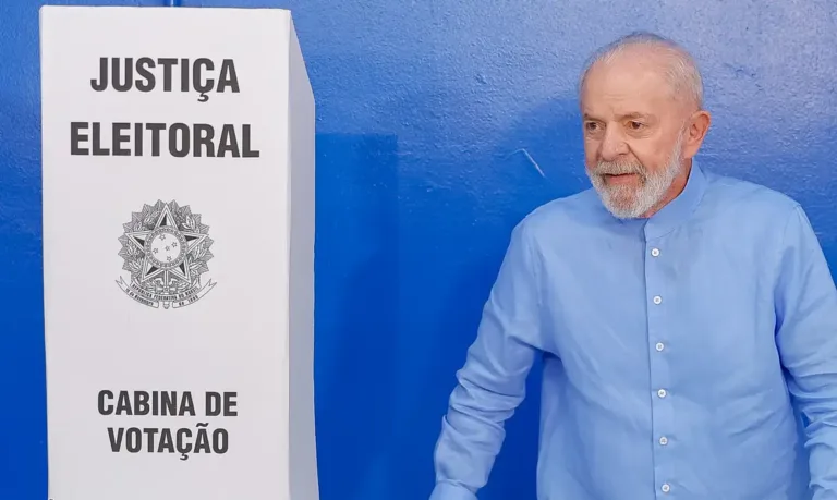 Segundo o presidente, essa é uma oportunidade crucial para a população corrigir eventuais erros cometidos (Foto: Ricardo Stuckert)