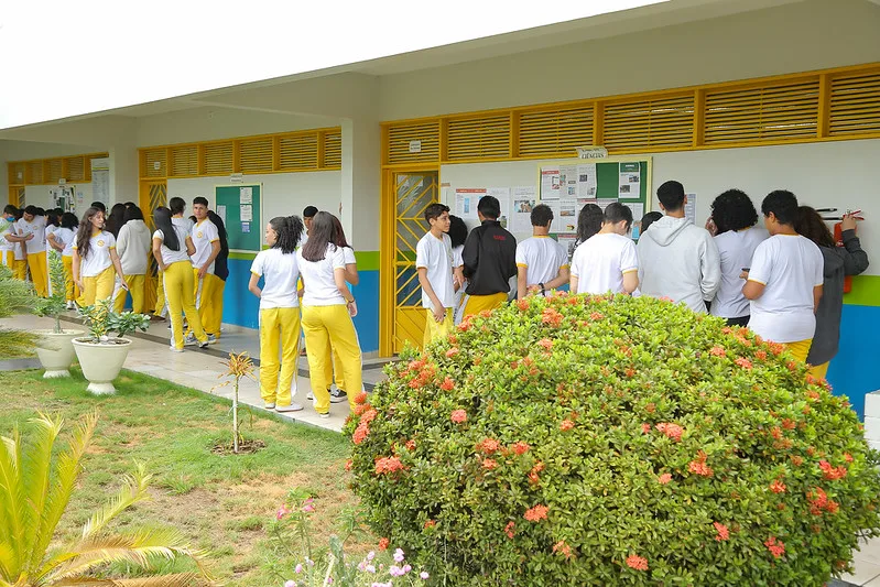 As escolas também deverão afixar cartazes com os meios de contato disponíveis para denúncias. (Foto: Eduardo Andrade/ Arquivo SupCom)