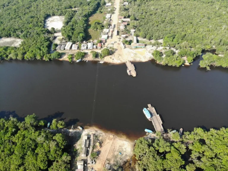 Travessia sobre o rio Igapó-Açu, no km 260 da BR-319. (Foto: reproduçãp/DNIT)