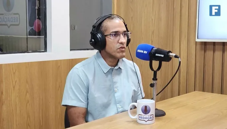 O prefeito reeleito Arthur Henrique durante o podcast Papo de Redação (Foto: Reprodução)