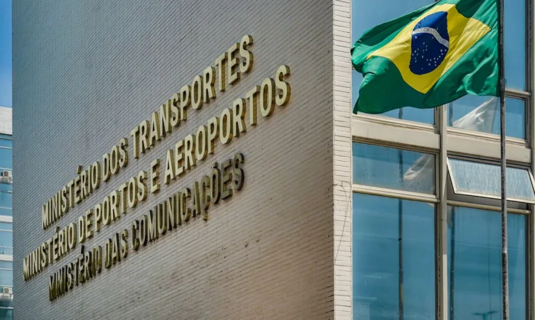 Sede do Ministério dos Transportes em Brasília (Foto: Rafa Neddermeyer/Agência Brasil)