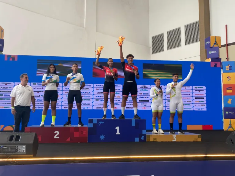 Roraimenses ficaram com a prata no dupla mistas e em terceiro no geral do ciclismo. Crédito: Jogos da Juventude