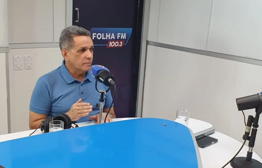 Senador Mecias de Jesus comenta diversos aspectos da política — Foto: Redação/FolhaBV