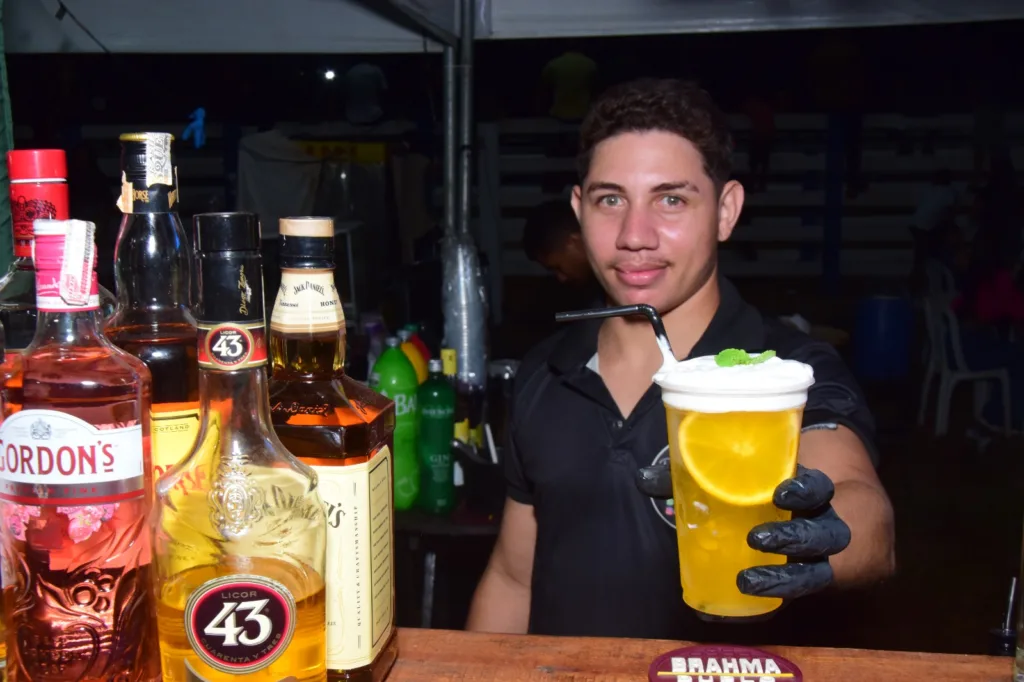 Wendell é o criador do drink 'Noite Roraima' (Foto: Nilzete Franco/FolhaBV)