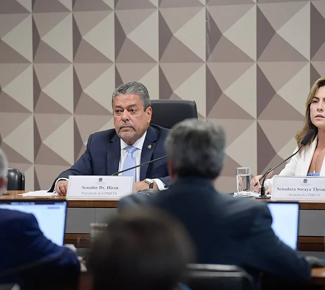 Presidente e relatora da CPI, senadores Dr. Hiran (Progressistas-RR) e Soraya Thronicke (Podemos-MS). (Foto: Saulo Cruz/Agência Senado)