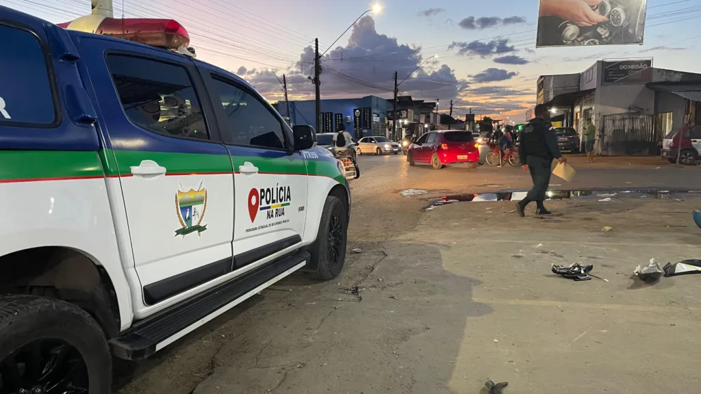 Os dois veículos seguiam na mesma direção da avenida, sentido bairro/Centro. Foto: Adriele Lima/FolhaBV