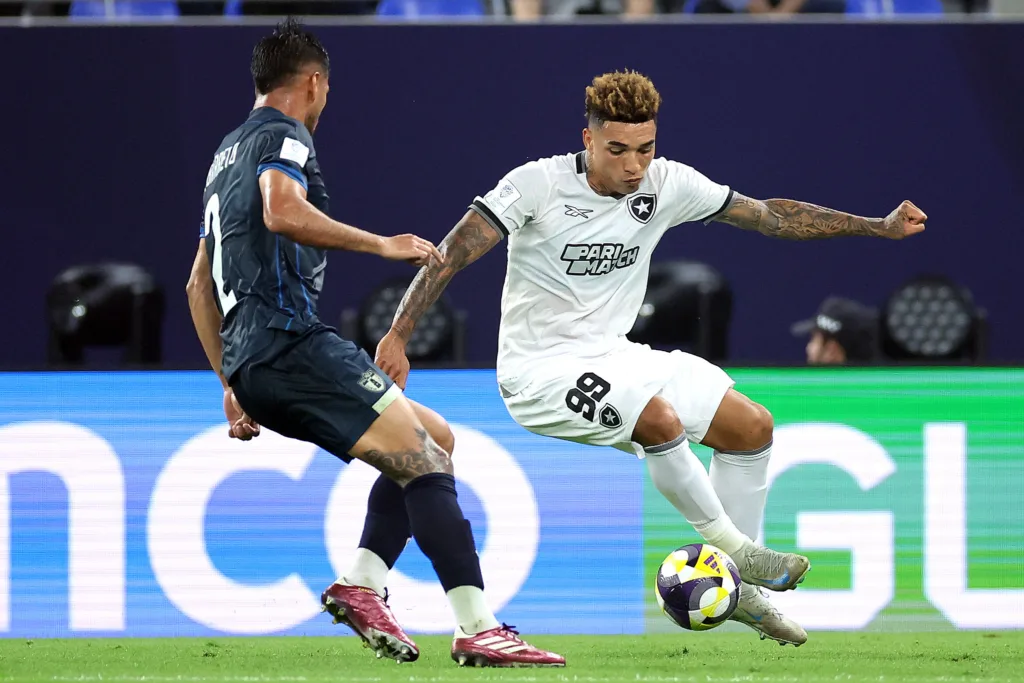 Igor Jesus em ação pelo Botafogo contra o Pachuca, do México, pelo Intercontinental (Foto: Vitor Silva/Botafogo F.R.)