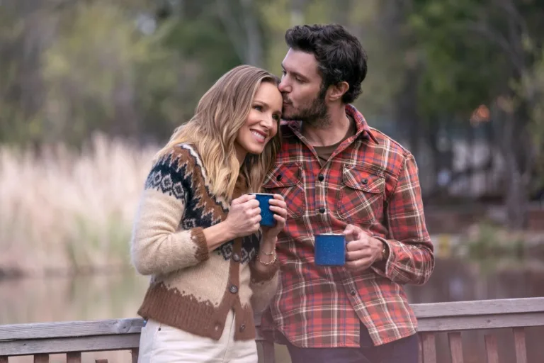 Série de comédia romantica está disponível na Netflix (Foto: Divulgação)