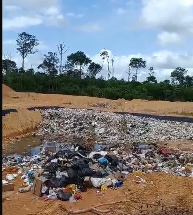 Moradores de Rorainópolis reclamam de obra abandonada de R$ 15 mi em aterro sanitário (Foto: Reprodução/Arquivo Pessoal)