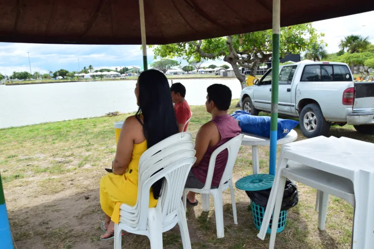 O objetivo é garantir um bom local para passar a virada ao lado dos familiares e amigos. (Foto: Nilzete Franco/FolhaBV)