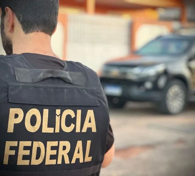 As ações tiveram como foco desarticular pontos de tráfico de drogas, enfraquecer facções criminosas e identificar os responsáveis pelas atividades ilegais. (Foto: Divulgação/PF)