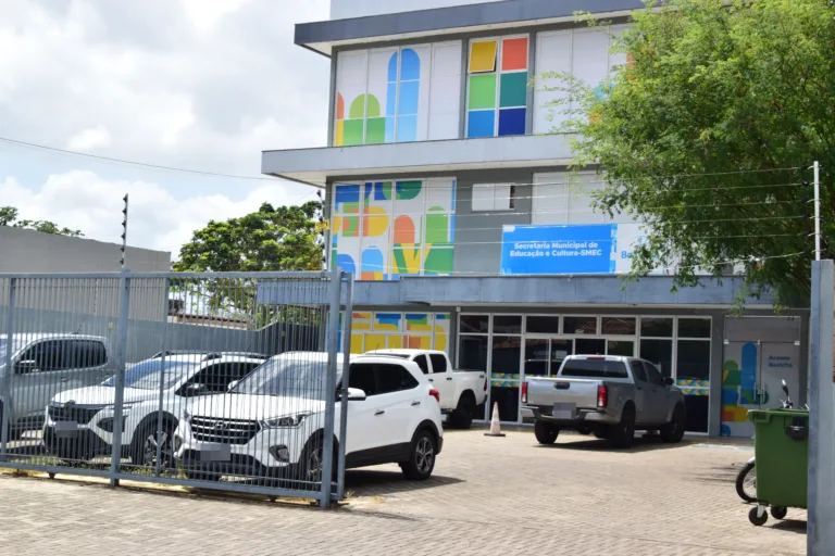 Sede da Secretaria Municipal de Educação e Cultura (Foto: Nilzete Franco/FolhaBV)